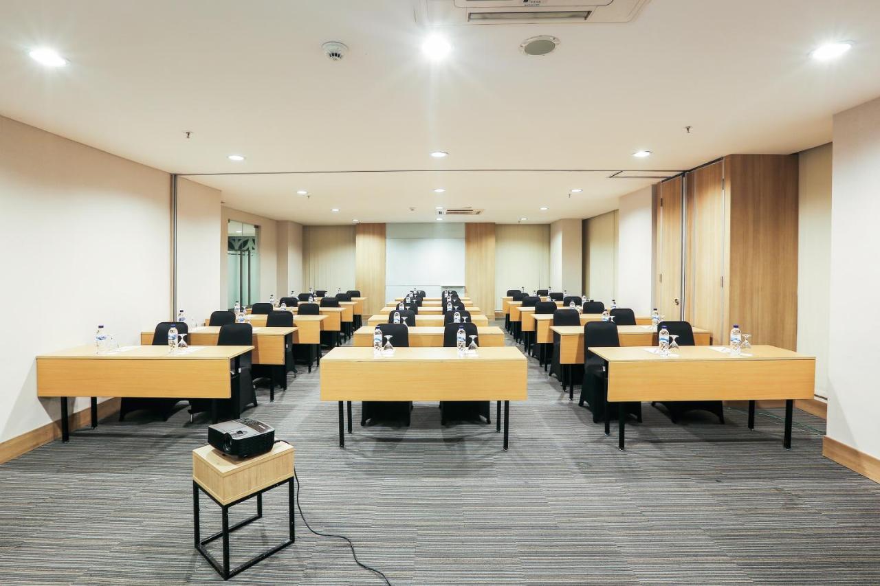 Hotel Citradream Semarang Exterior foto